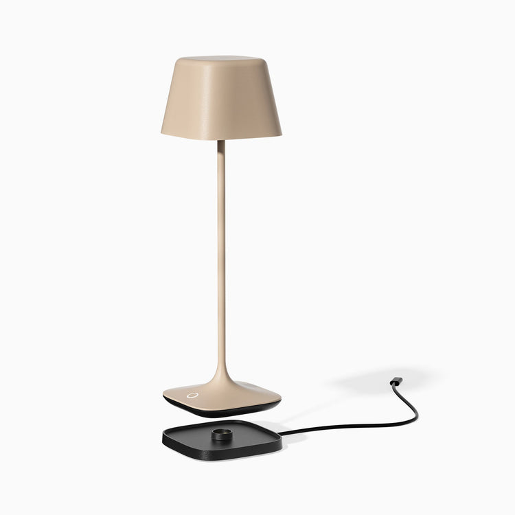 Desky Cube kabellose Schreibtischlampe