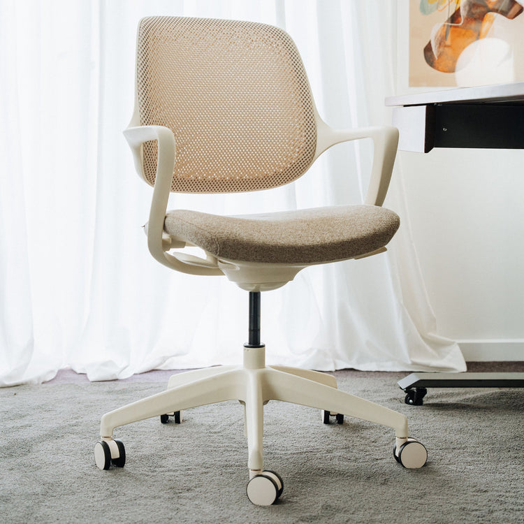 Desky Evoque ergonomischer Bürostuhl mit niedriger Rückenlehne