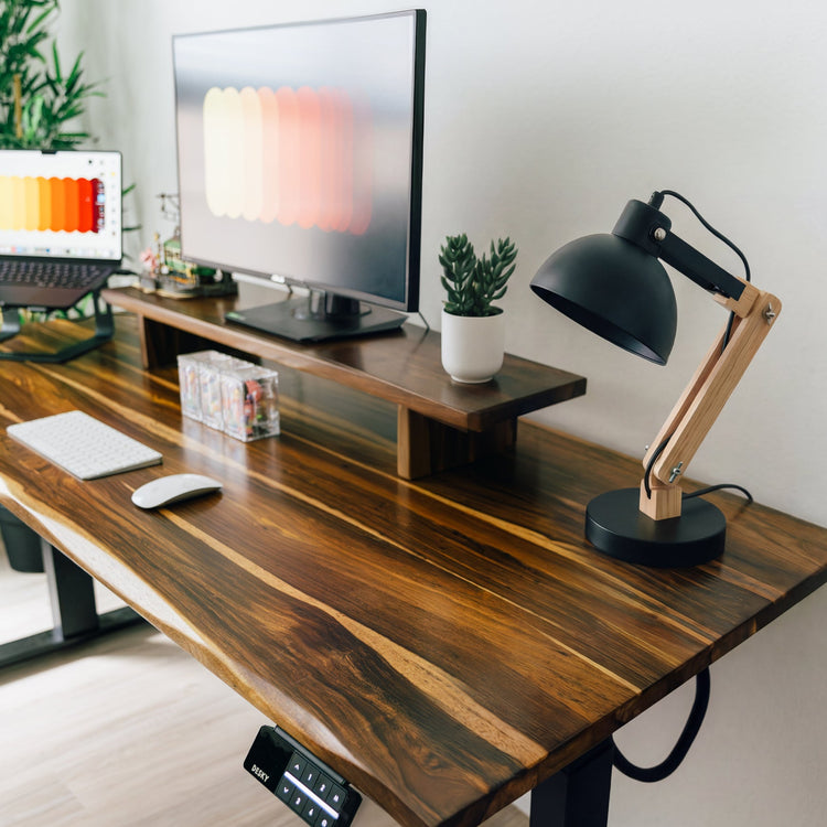 Desky Axis Schreibtischlampe aus Holz