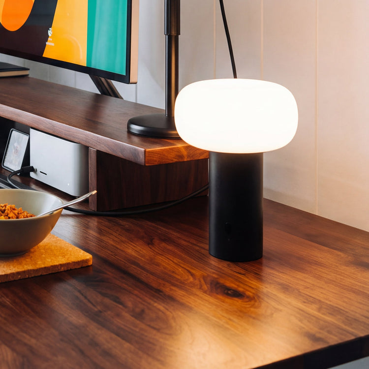 Desky Eclipse Cordless Desk Lamp