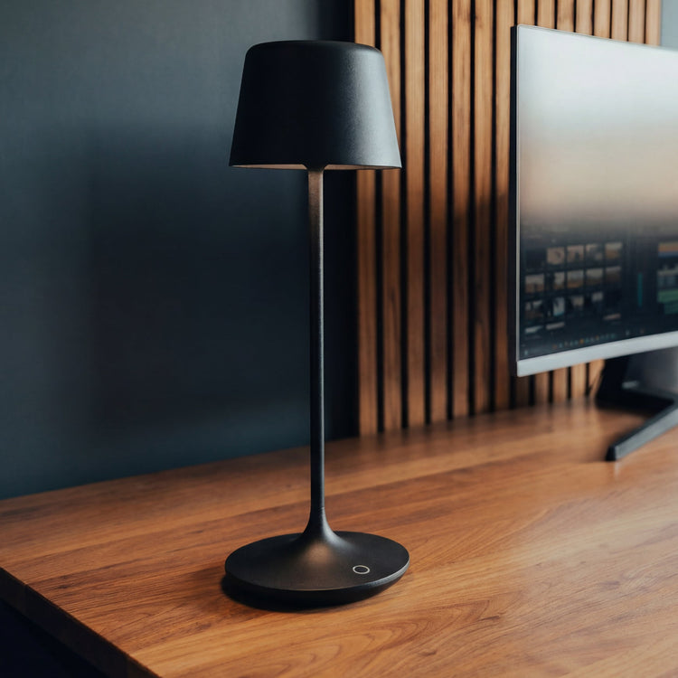 Desky Silhouette kabellose Schreibtischlampe